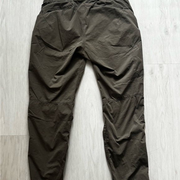 Arc'teryx Womens Konseal Climbing pants Cargo Pants in Green - Picture 2 of 8